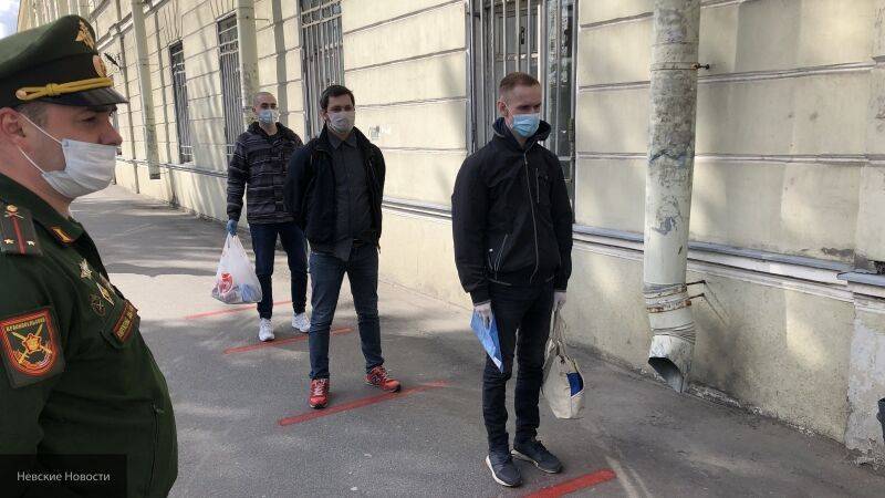 Призывникам Петербурга перед отправкой к месту службы сделали тесты на антитела COVID-19