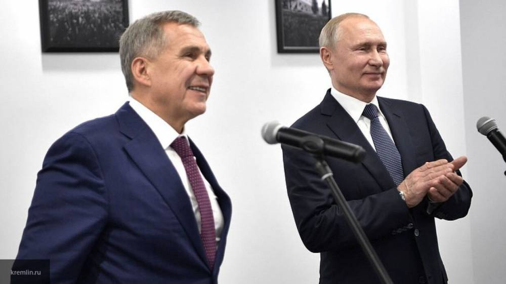 Путин поддержал выдвижение Минниханова на новый президентский срок в Татарстане