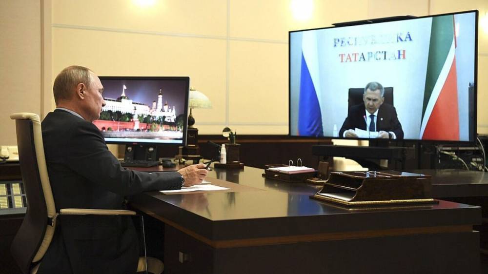 Путин поддержал выдвижение главы Татарстана на новый срок
