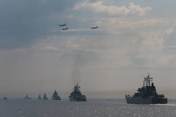 Почти 50 кораблей будут участвовать в военно-морском параде в Петербурге