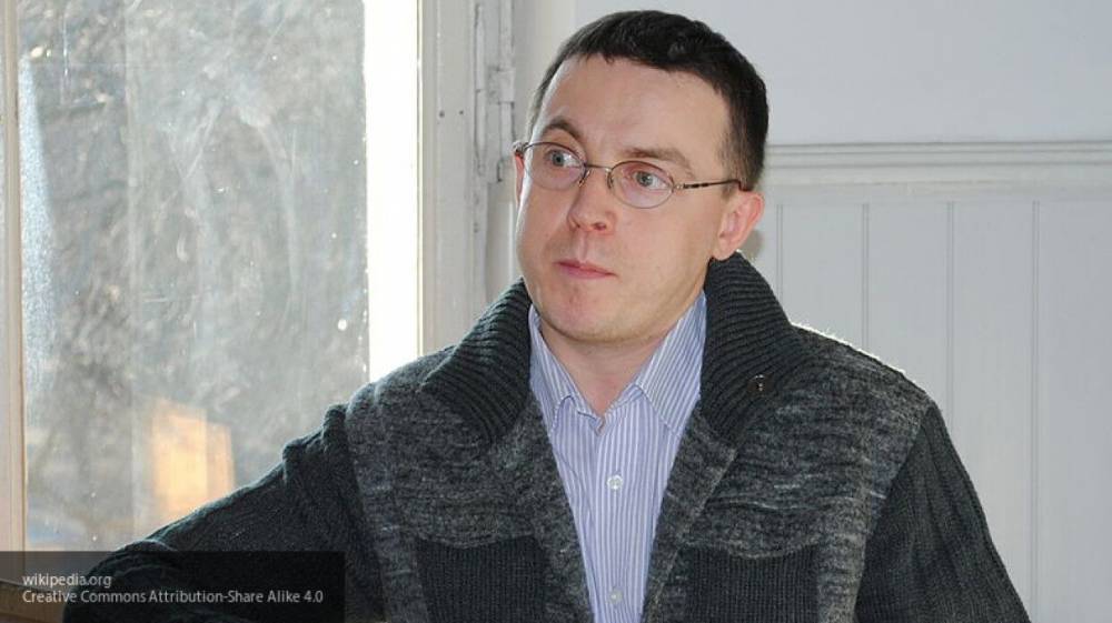 Джазоян призвал игнорировать выпады украинского журналиста Дроздова против русскоязычных