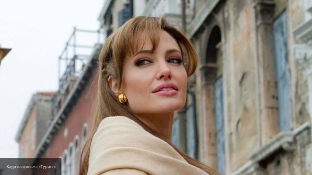 Анджелина Джоли устроила Брэду Питту сандал из-за ревности к детям
