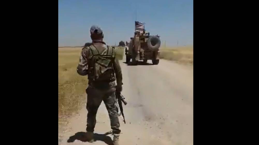 Сирийские военные заблокировали конвою ВС США проезд в Хасаке