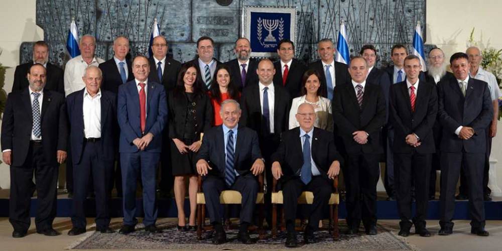 Новая идея: посадить 35 министров в 12 министерств