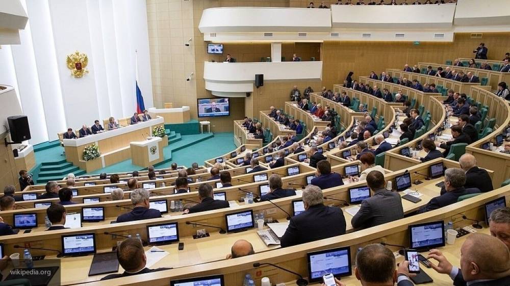 Совфед РФ предложил внести понятие самоизоляции в законодательство