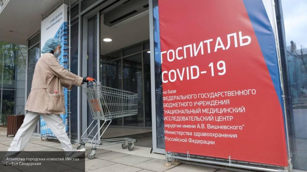 Медикам в Санкт-Петербурге начислили допвыплаты за работу в пандемию