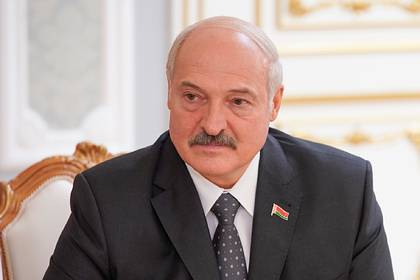 Лукашенко предрек месяц «барахтанья» с коронавирусом