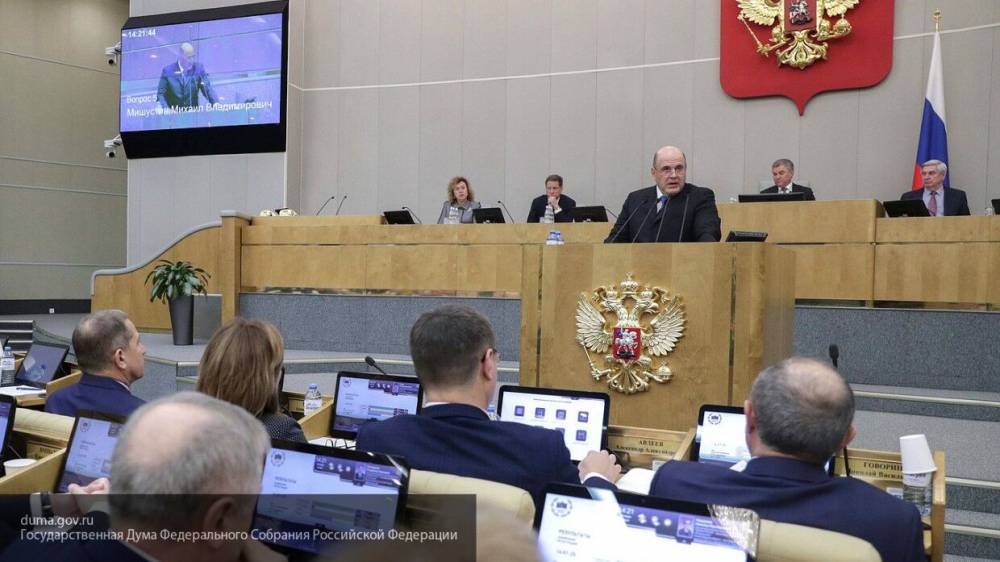 Мишустин сообщил о выделении 25 млрд рублей на поддержку автопрома