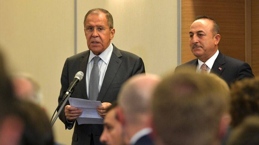 Лавров и Чавушоглу обсудили ситуацию в Ливии и Сирии
