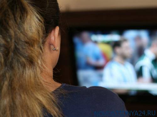 В Кузбассе женщина, у которой забирали телевизор за долги, напала на пристава с ножом
