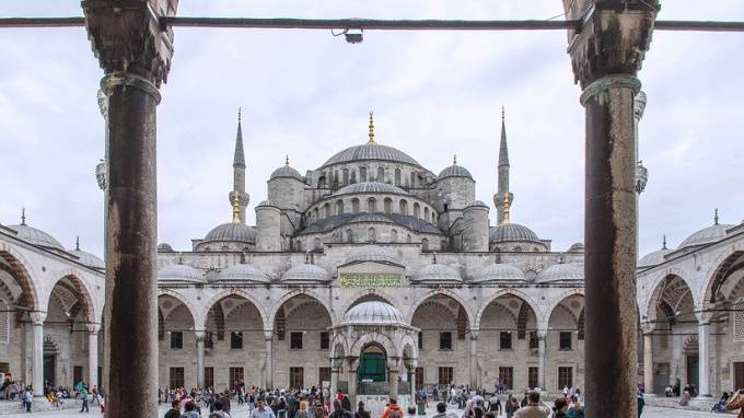 Турция назовет безопасные туристические объекты в начале июня