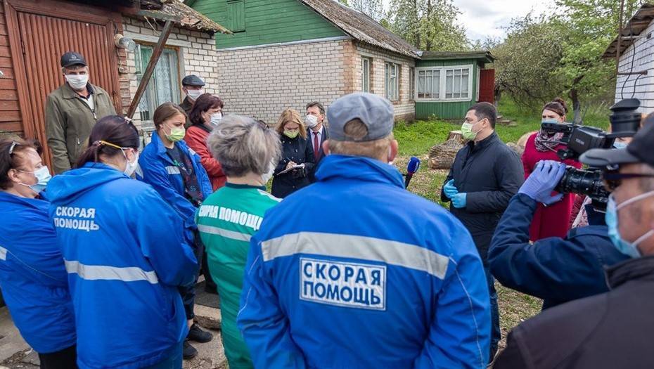 Псковский губернатор предложил единую форму для медиков скорой помощи