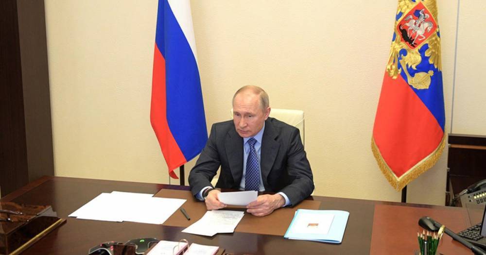 Путин проводит совещание по вопросам образования в условиях COVID-19