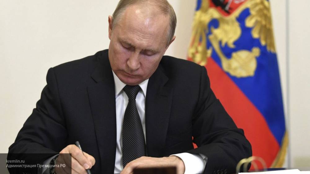 Путин рассказал об отмене военного призыва для поступающих в вузы в 2020 году