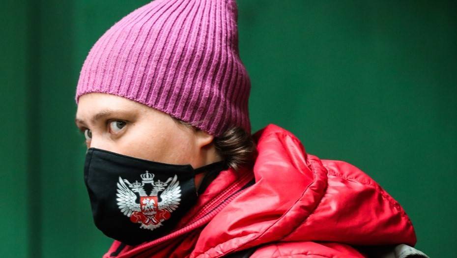 Попова разрешила отправлять детей без масок в лагеря