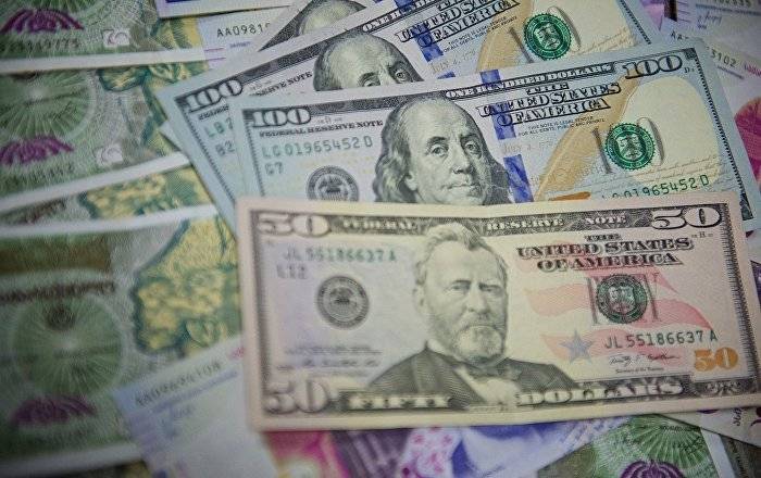 Нацбанк Грузии продолжает продавать валюту из резервов