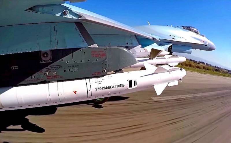 СМИ: Россия перебросила в Ливию 9 самолетов, включая Су-35