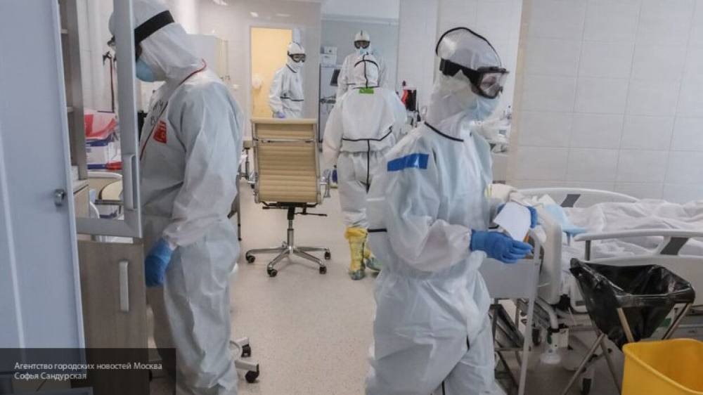 Инфекционист из Китая назвал способы защиты от второй волны коронавируса