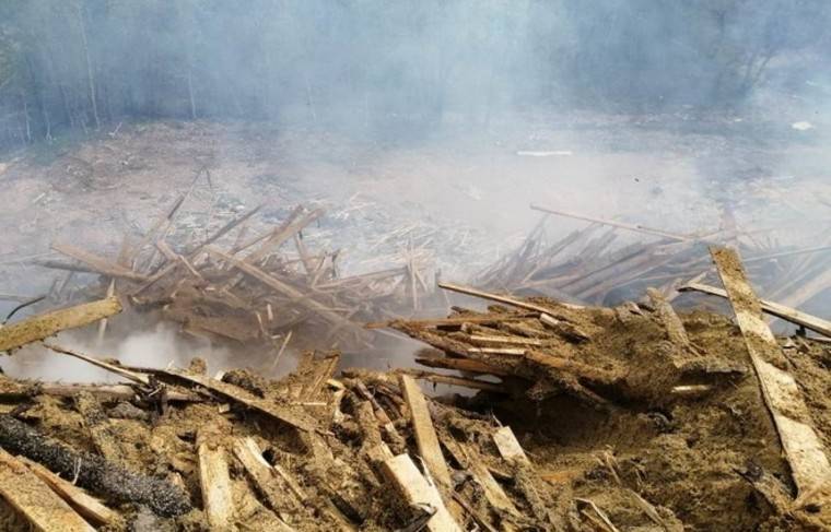 Вторая лесопилка за месяц горит под Хабаровском