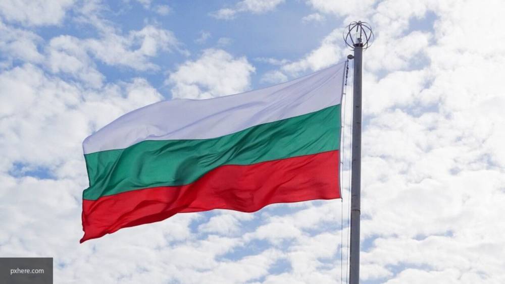 Власти Болгарии открыли границы для туристов из ЕС и стран Шенгена