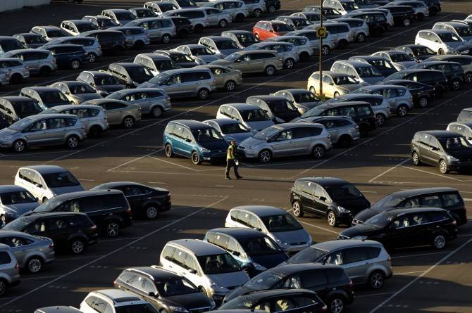 Импорт легковых автомобилей в 1 квартале упал на 15%