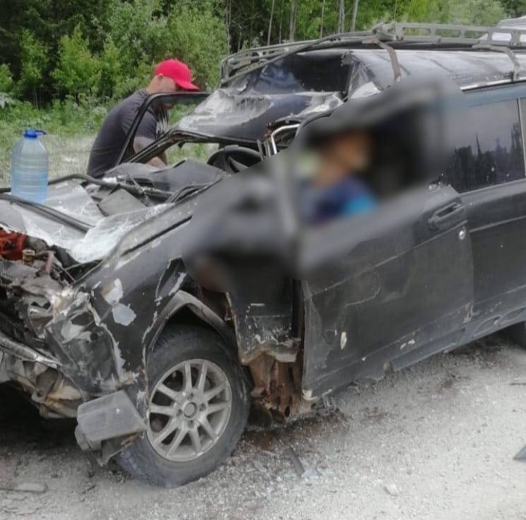 В Кузбассе на трассе произошло смертельное ДТП, появилось видео аварии