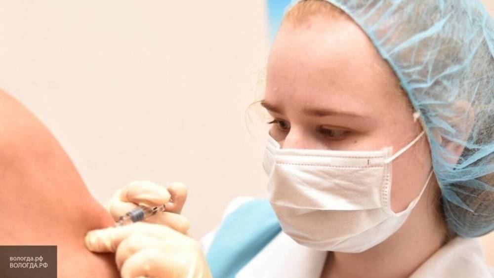 Попова назвала первых кандидатов на вакцинацию от COVID-19