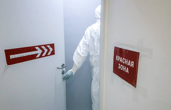 За последние сутки в России выявлено 8894 новых случая коронавируса