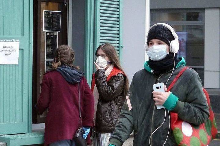 В Москве за сутки выявили 2 988 новых случаев заражения коронавирусом