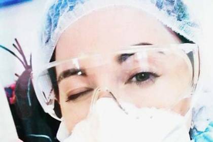 Снявшаяся в нижнем белье врач оценила поступок тульской медсестры в бикини