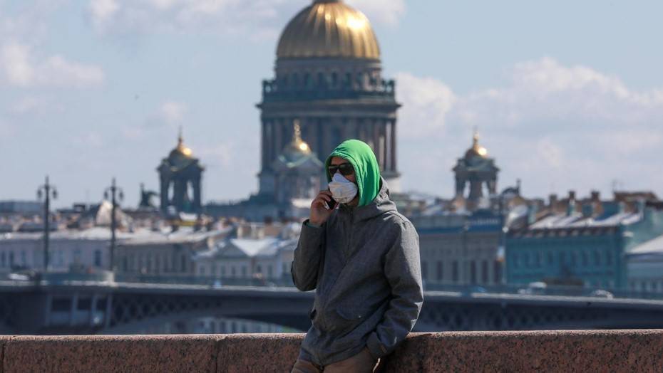Суд вернул петербуржцу иск к властям о бесплатной раздаче масок
