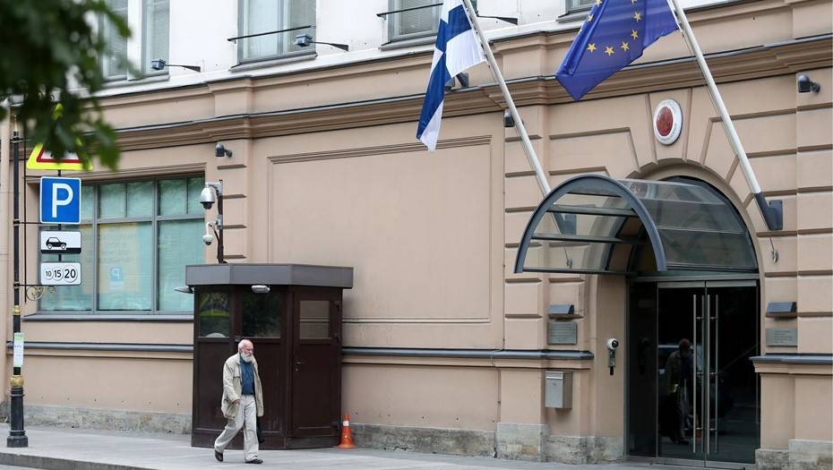 Визовый отдел финского консульства в Петербурге возобновит прием заявлений