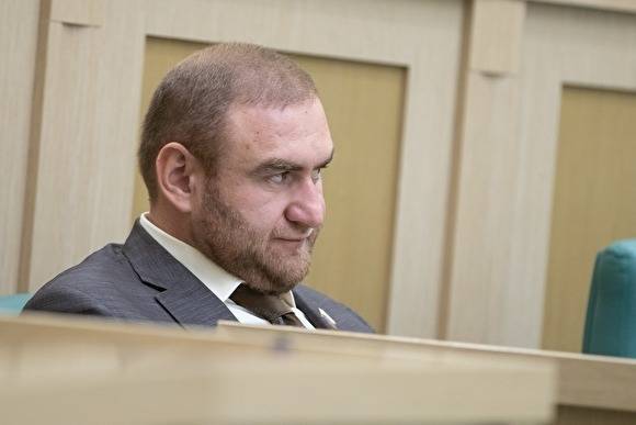 Рауф Арашуков - Апелляционный суд отменил решение о продлении ареста Арашуковым - znak.com - Москва