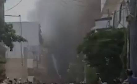 Появилось видео с места крушения пассажирского самолета в Пакистане