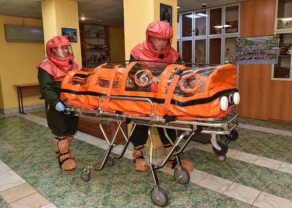 Центр медицины катастроф Прикамья получил пять изолирующих боксов для перевозки пациентов с коронавирусом