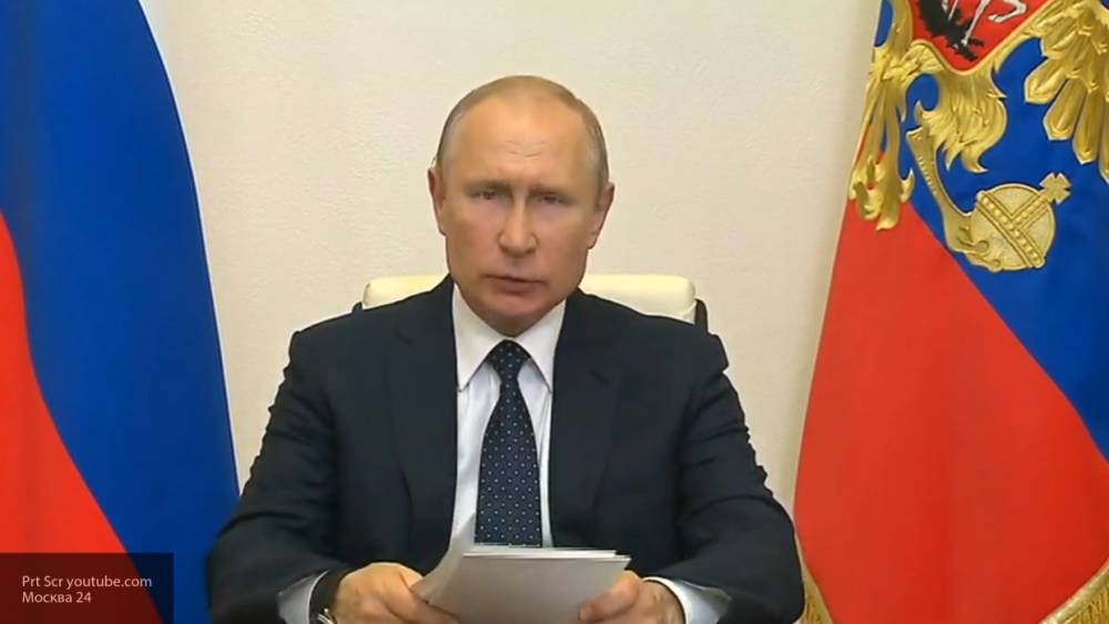 Путин выразил соболезнования президенту Пакистана в связи с крушением лайнера
