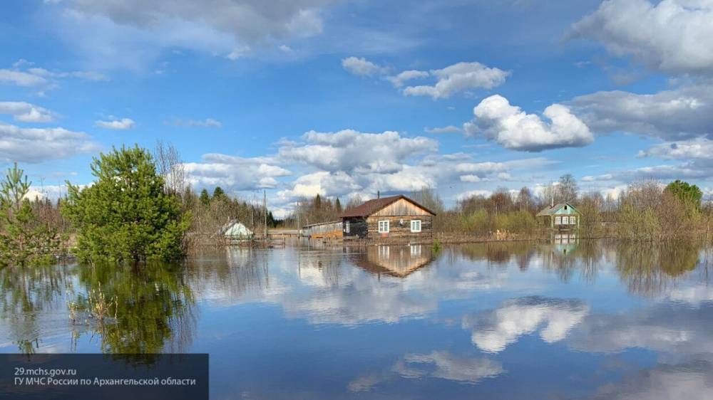 Более десяти человек погибли в воде с начала весеннего половодья в Якутии