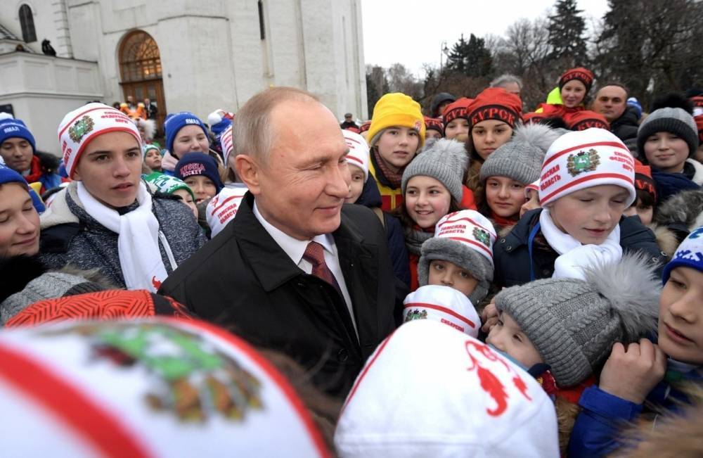 Почему инициатива Путина о патриотическом воспитании может привести к обратному эффекту