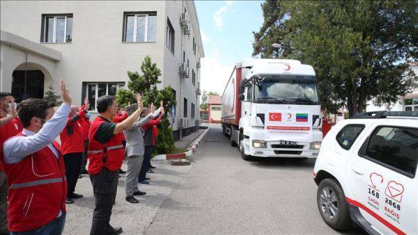 Турция направила в Дагестан грузовик с медпомощью