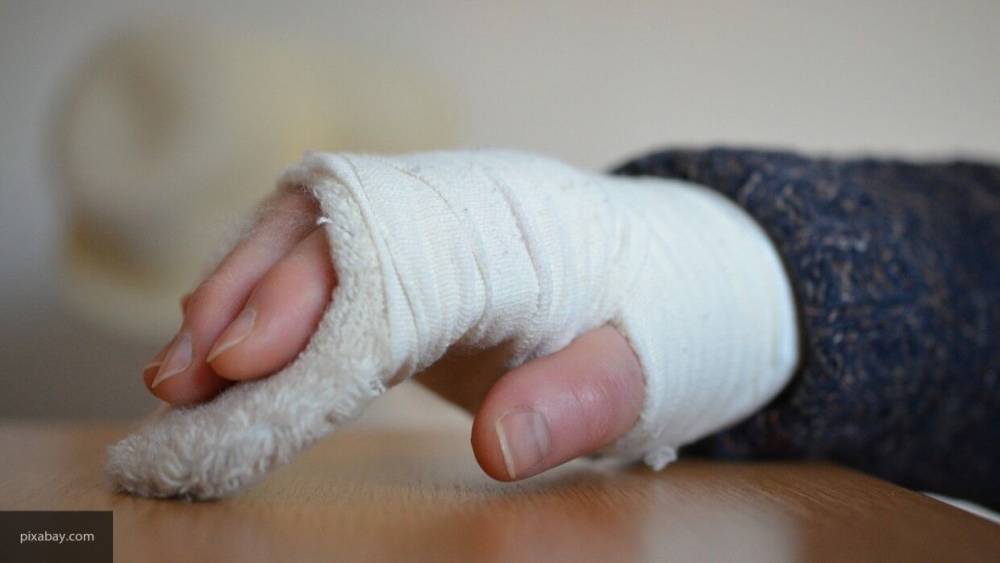 Сибирячка со сломанной ногой получила в больнице новые переломы и COVID-19