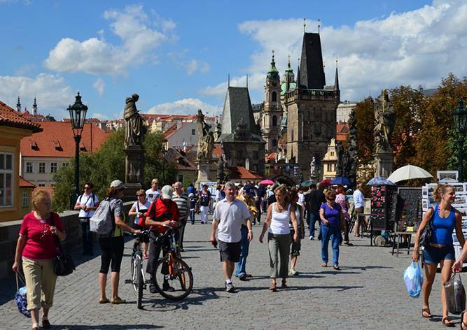 Число российских туристов в Чехии существенно выросло
