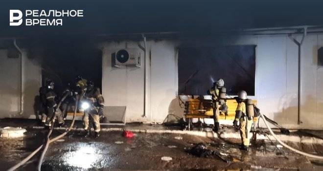 В Набережных Челнах произошел пожар в цехе кондитерской фабрики «Акульчев»
