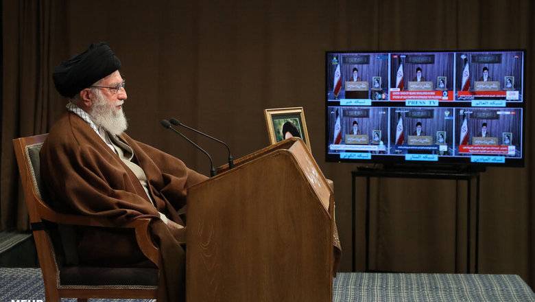 Аятолла Хаменеи вновь процитировал Гитлера с Геббельсом, говоря о "еврейском вопросе"