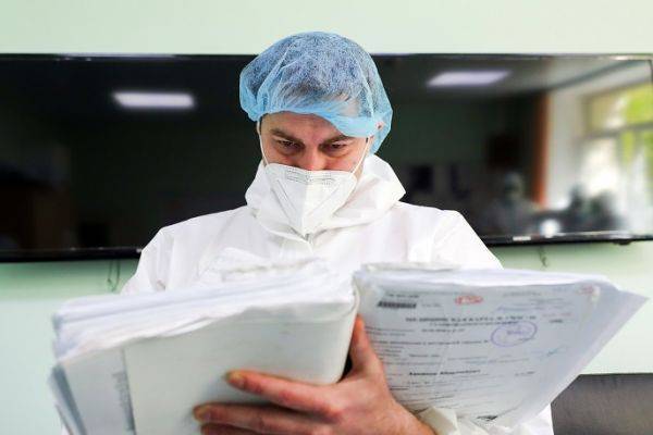 Число новых заболевших коронавирусом в России выросло на 6%