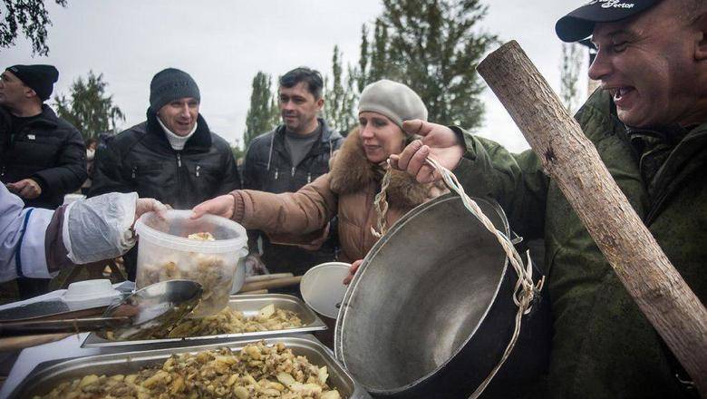 Сергей Миронов: "Правительство будет вынуждено раздавать еду людям"