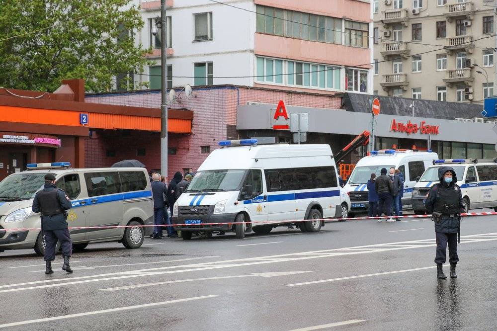 Никто не пострадал в результате инцидента в отделении банка в центре Москвы