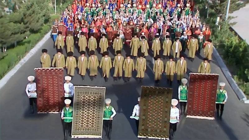 В Туркменистане готовятся отпраздновать День ковра