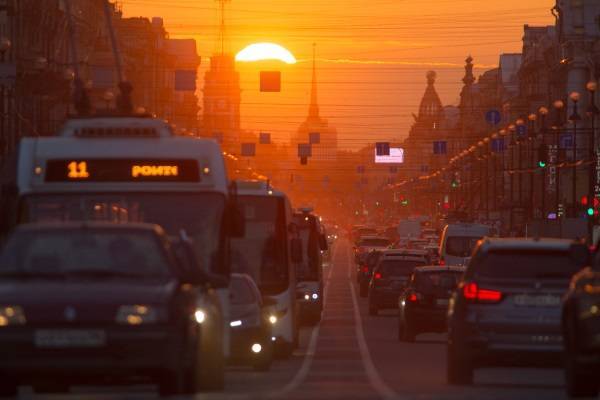 В воскресенье воздух в Петербурге прогреется до плюс 18 градусов
