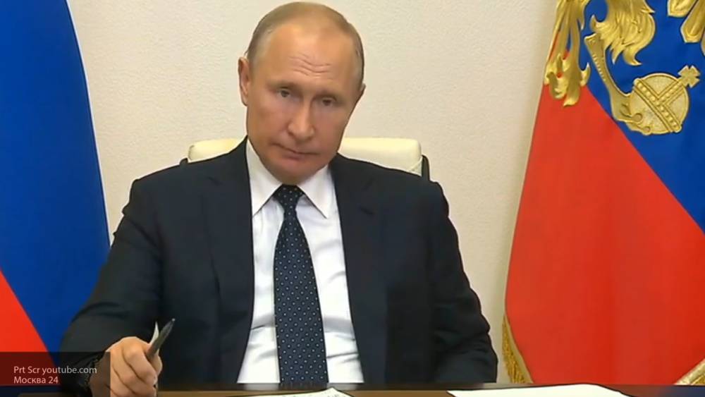 Путин поручил проработать вопрос спецтарифов на услуги "Транснефти" и РЖД на срок ОПЕК+