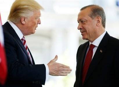 Президенты Турции и США провели телефонные переговоры: стороны обсудили вопросы Сирии и Ливии